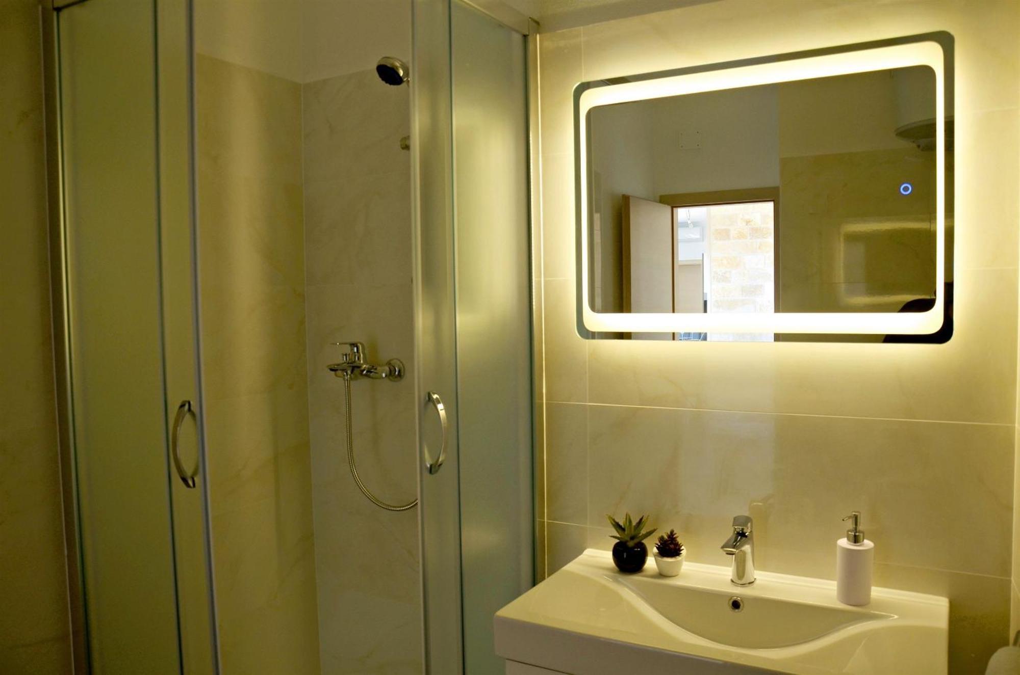 Apartment Luna Постира Экстерьер фото