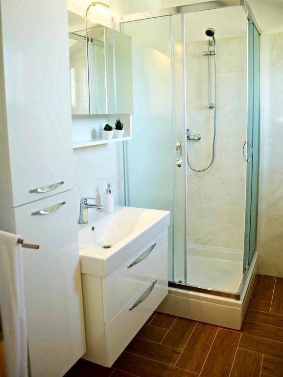 Apartment Luna Постира Экстерьер фото